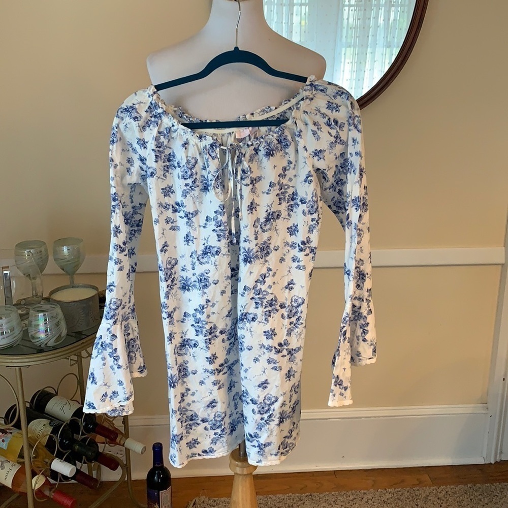 Victoria's Secret White Floral Off-Shoulder Top with Blue Print